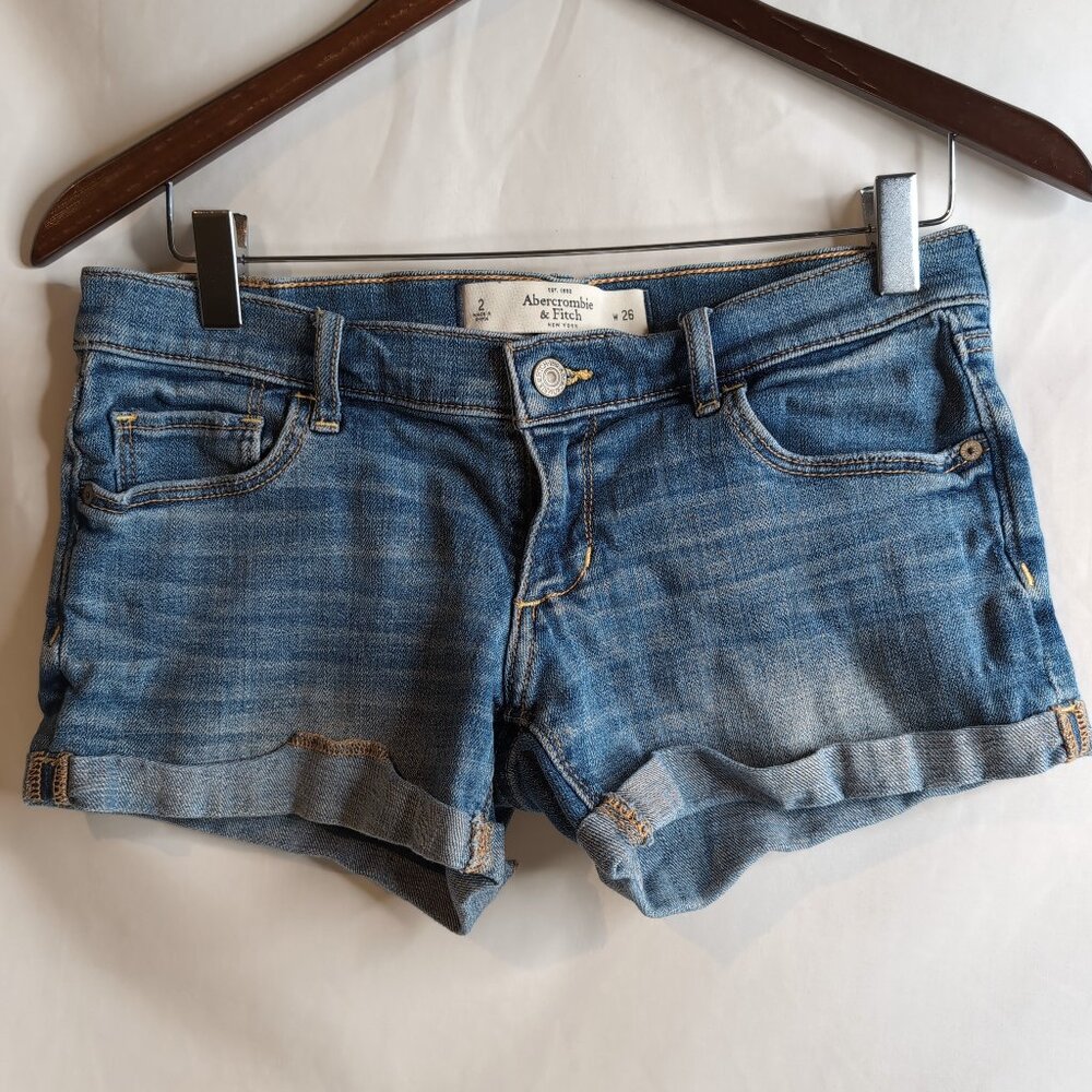Abercombie & Fitch Women's Denim Shorts Medium Wash, Size 2 (US 26)